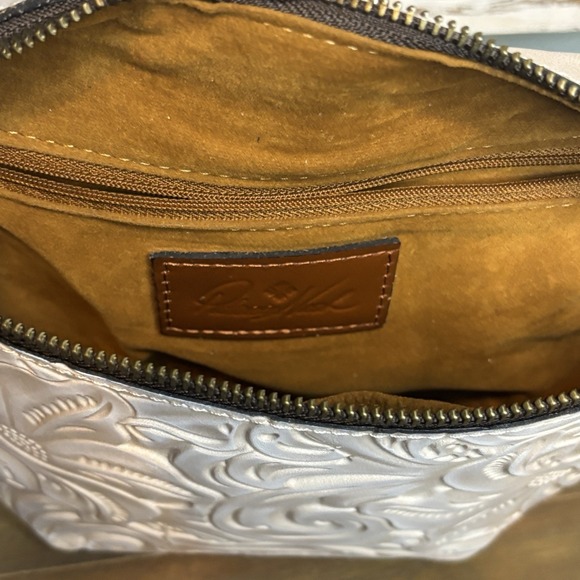 Patricia Nash Tinchi Tooled Chalk White Leather Crossbody Belt Bag NWT - Picture 7 of 14